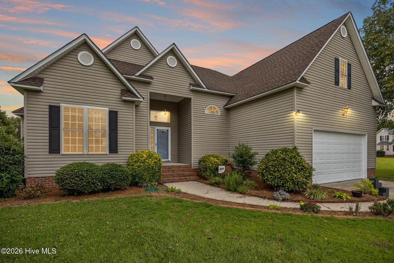 2616 Spring Creek Drive - Photo 1