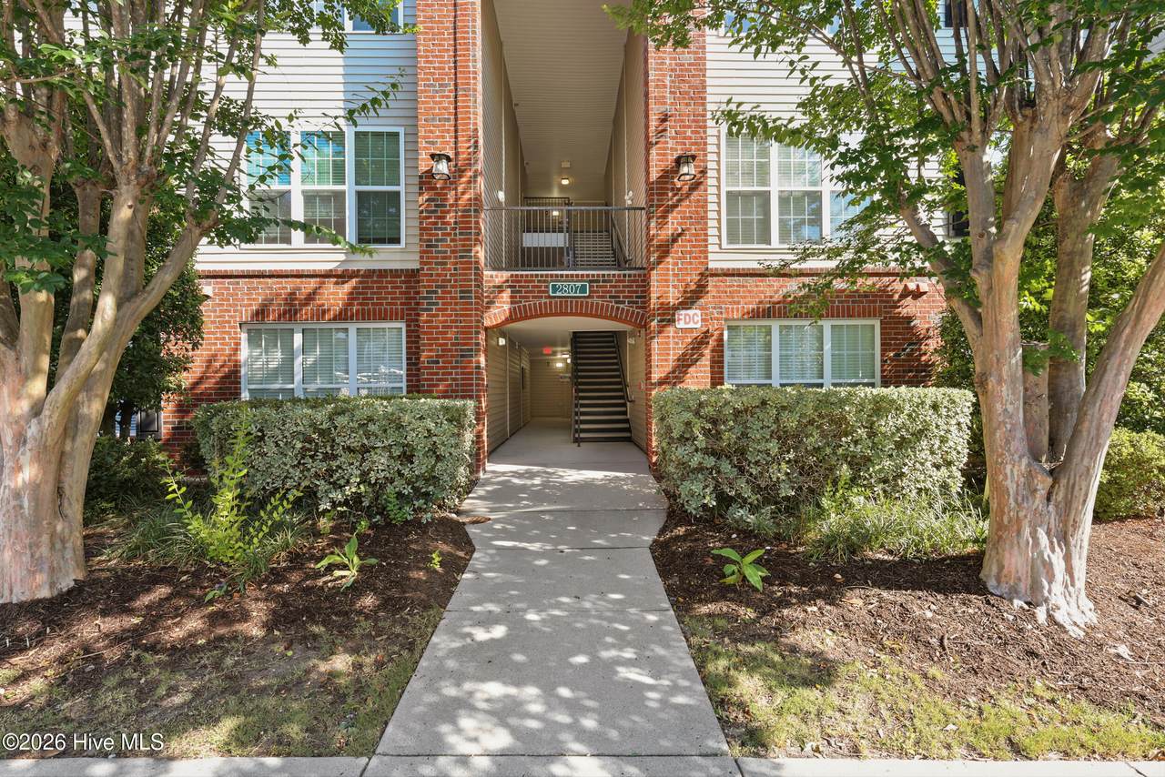 2807 Bloomfield Lane - Photo 1