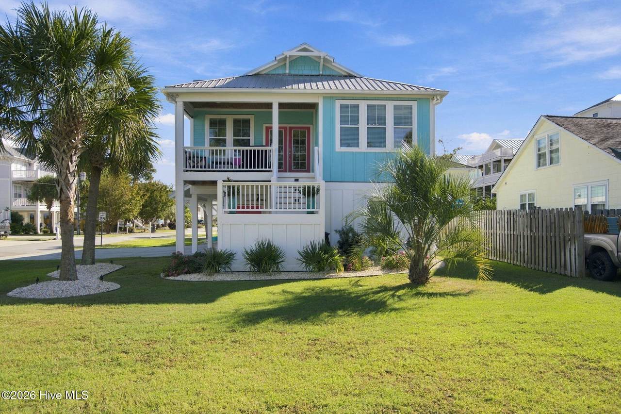 1404 Mackerel Lane - Photo 1