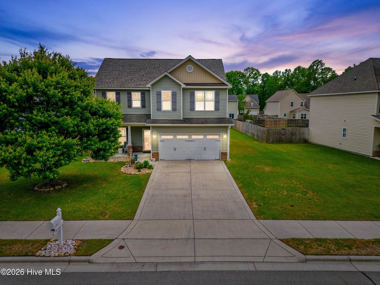 713 Oleander Street - Photo 1