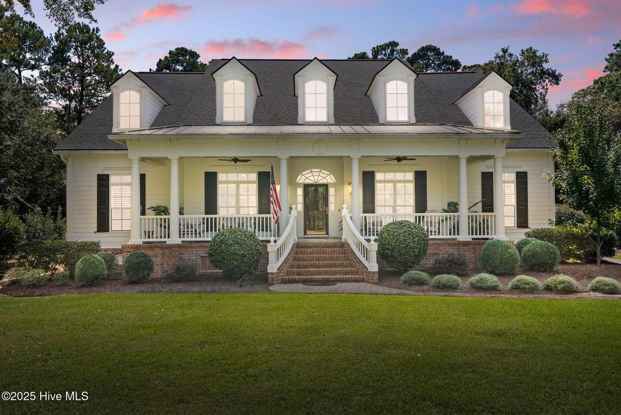 663 Parish Drive - Photo 1