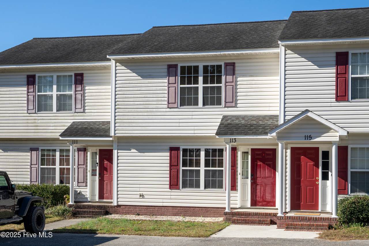 113 Tillett Lane - Photo 1