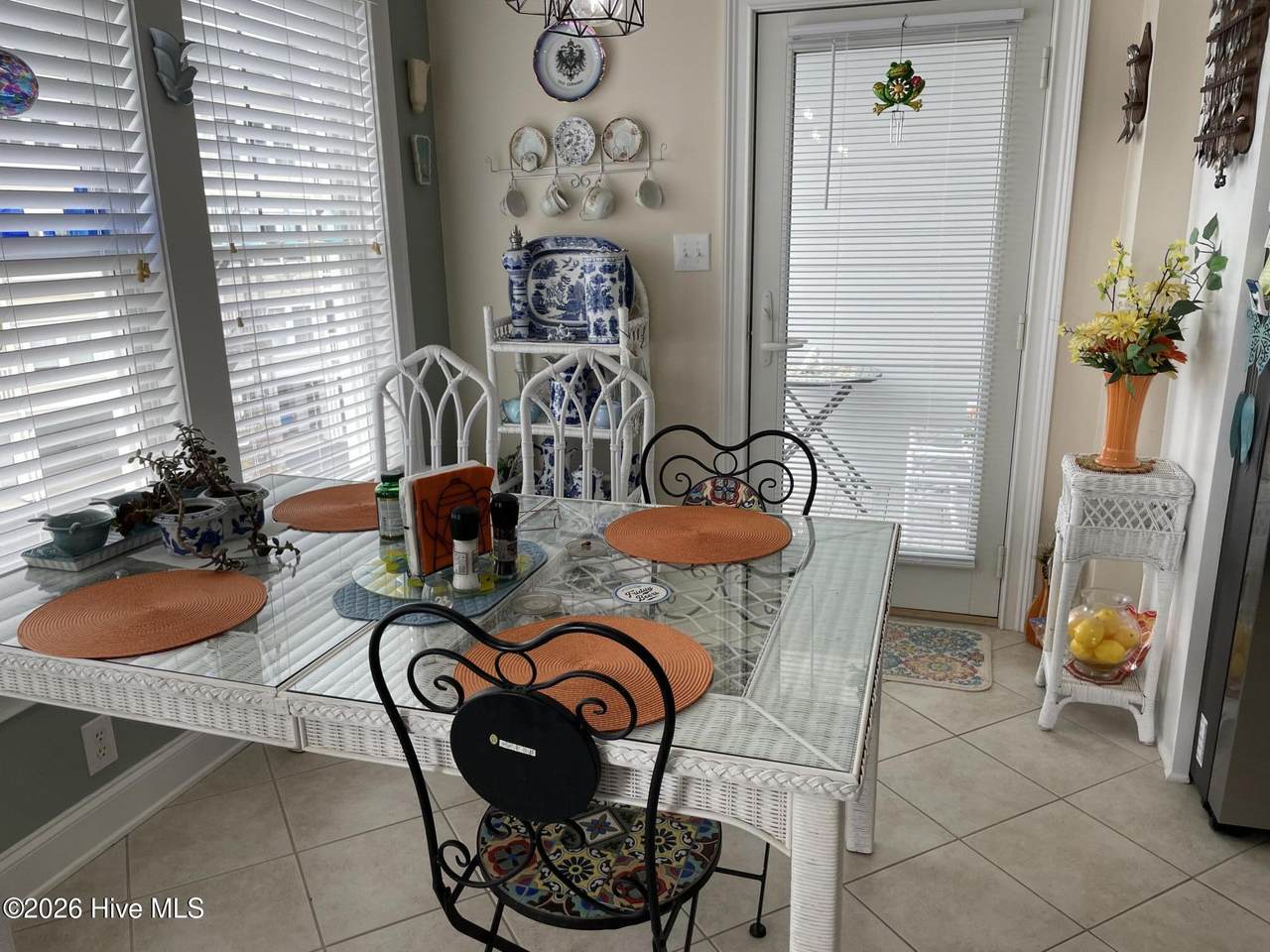 417 Captains Cove - Photo 1