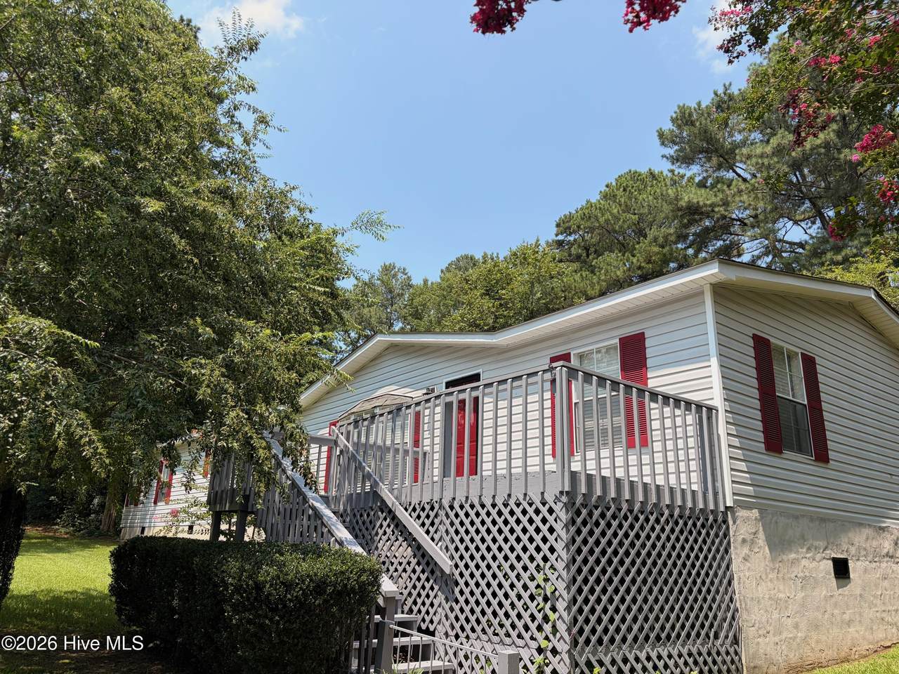 716 Pinecrest Street - Photo 1