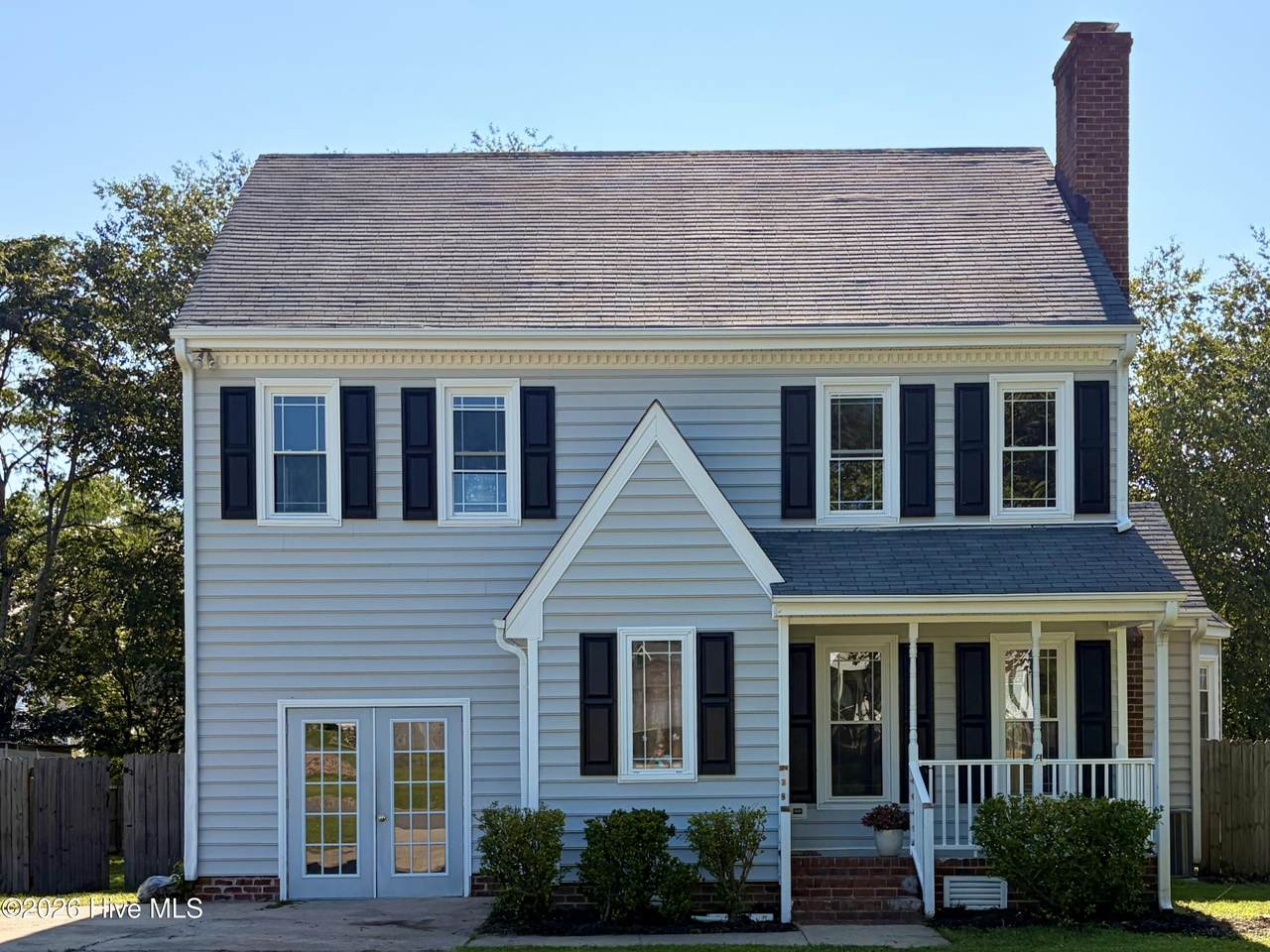 619 Commander Drive - Photo 1