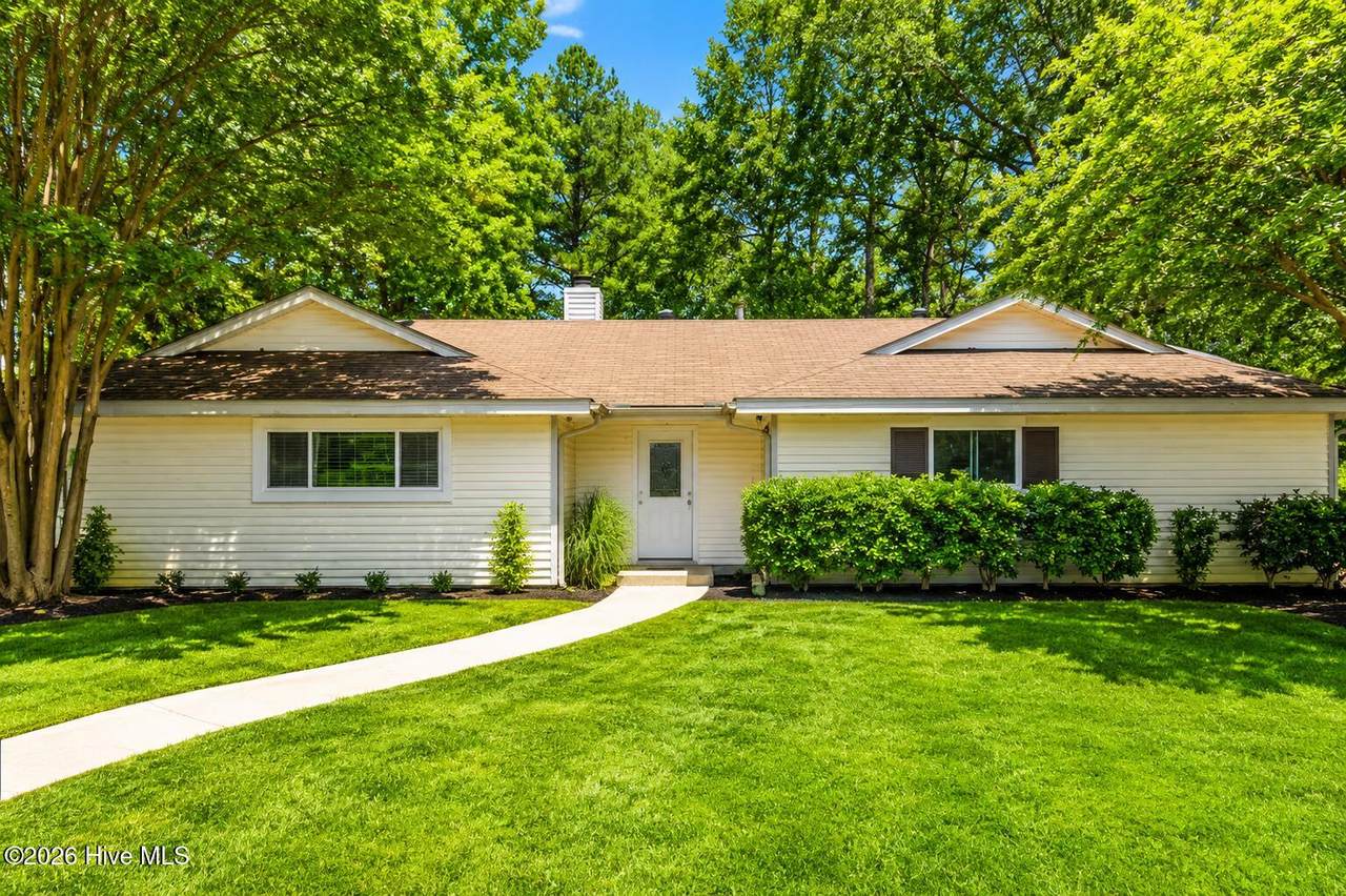 220 Destiny Lane - Photo 1