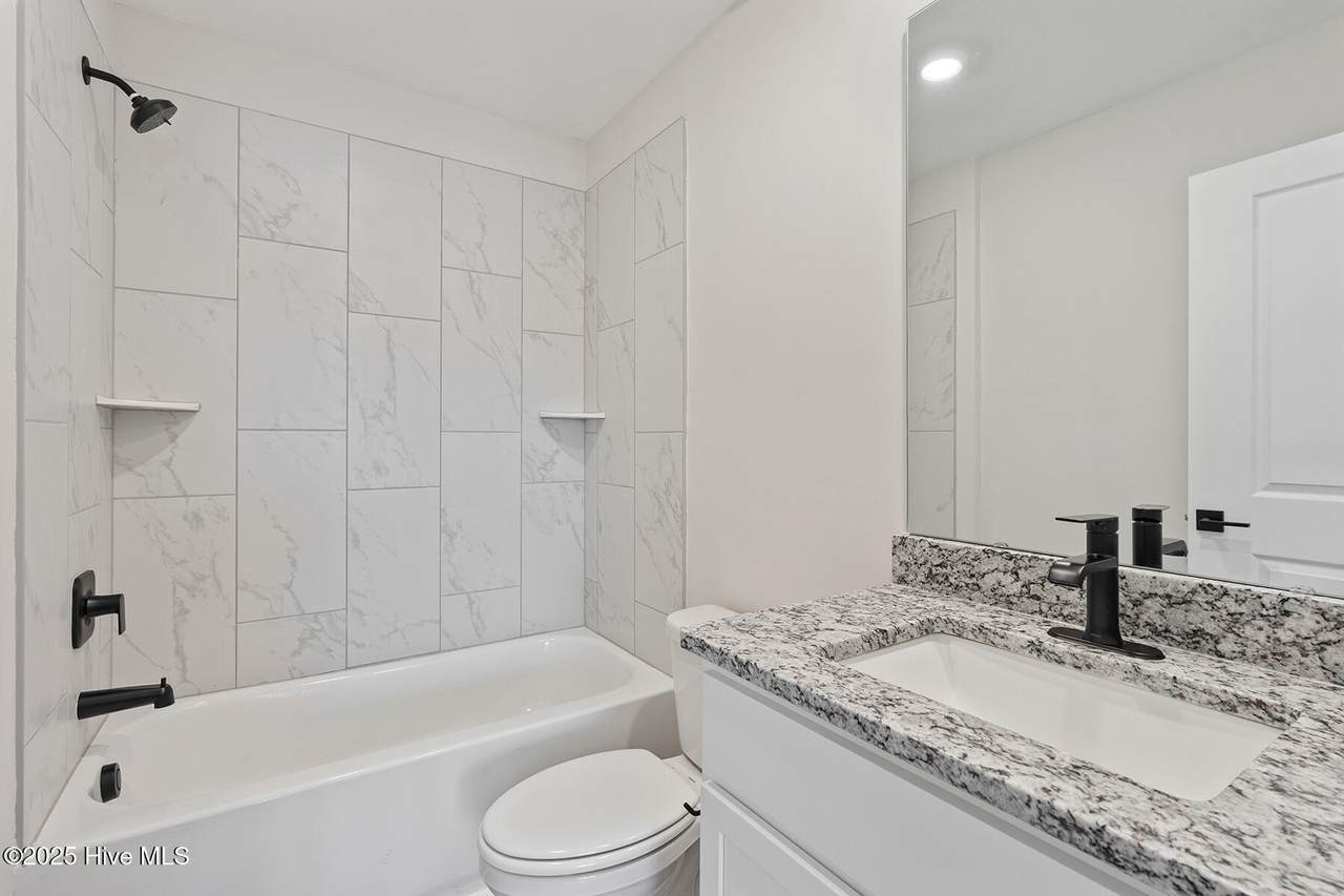 38 Umbrella Palm Drive - Photo 1