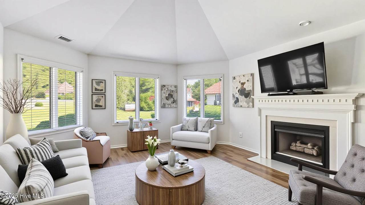 107 Pinnacle Court - Photo 1