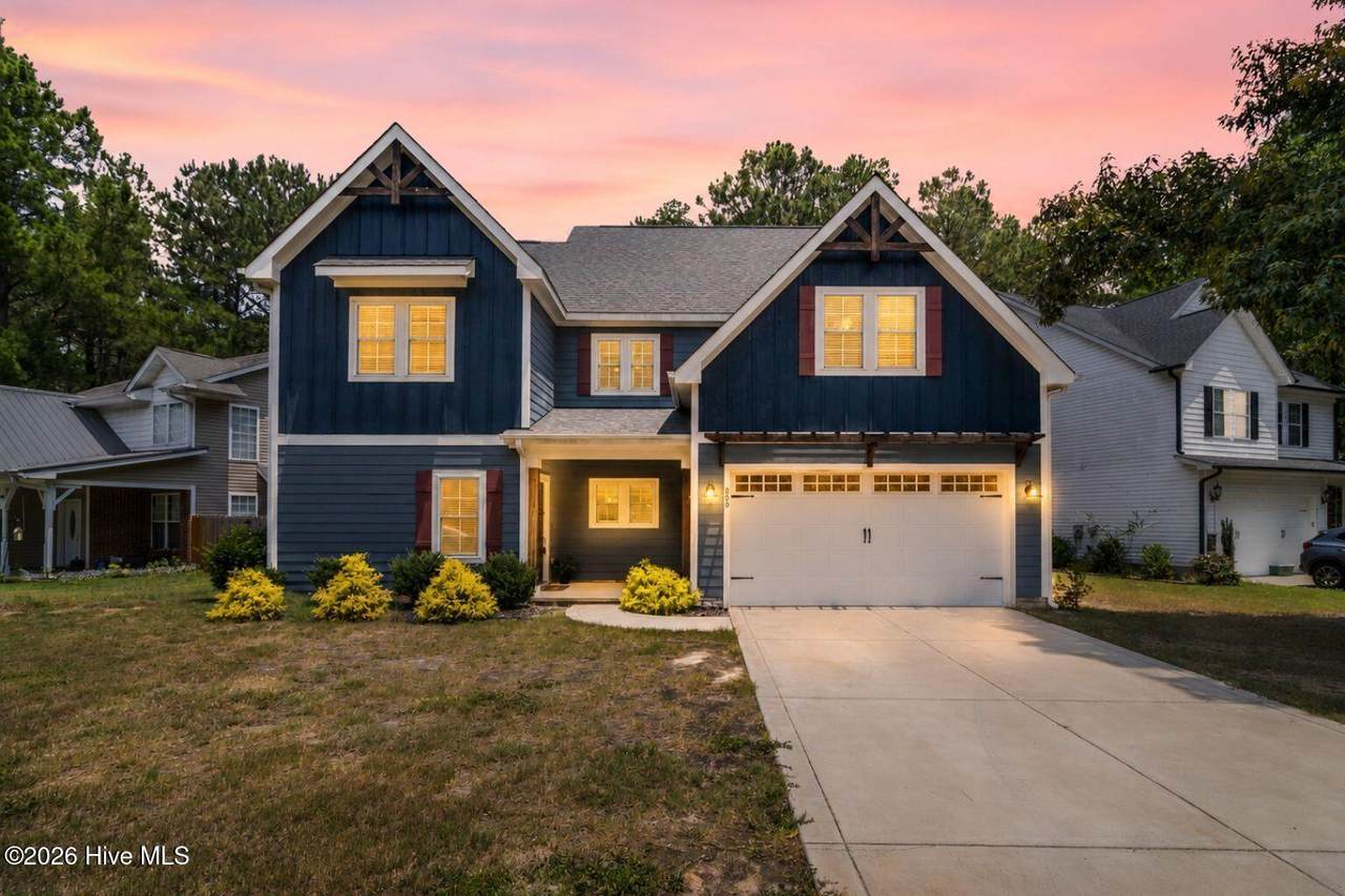 829 Blue Bird Drive - Photo 1