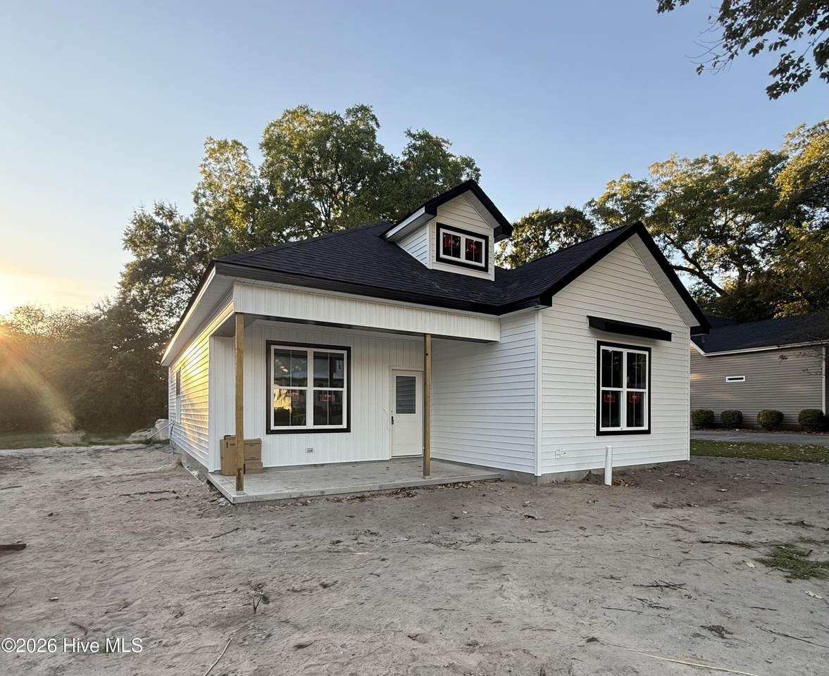 4138 College Street - Photo 1