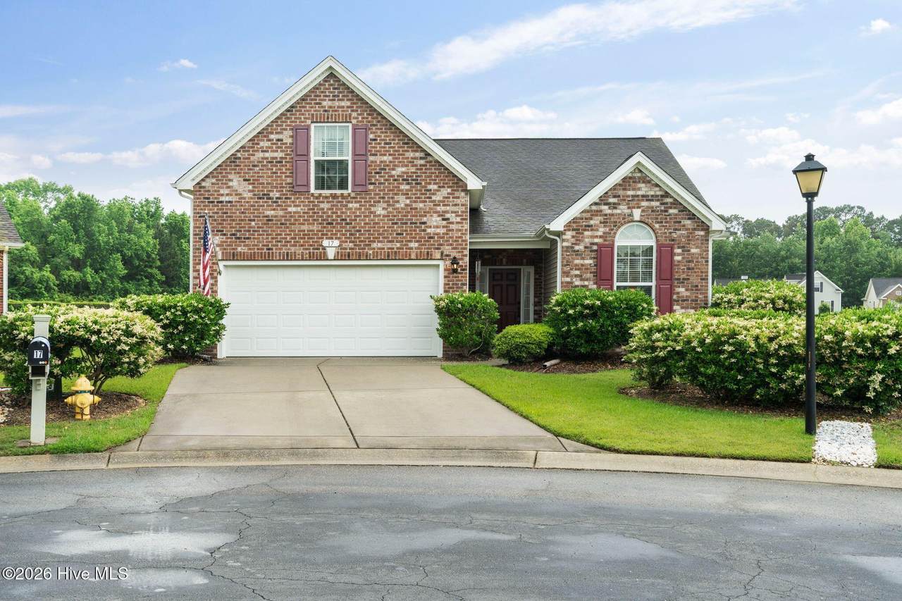 17 Picket Fence Lane - Photo 1