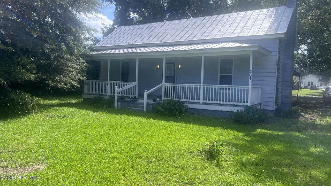 201 White Street - Photo 1