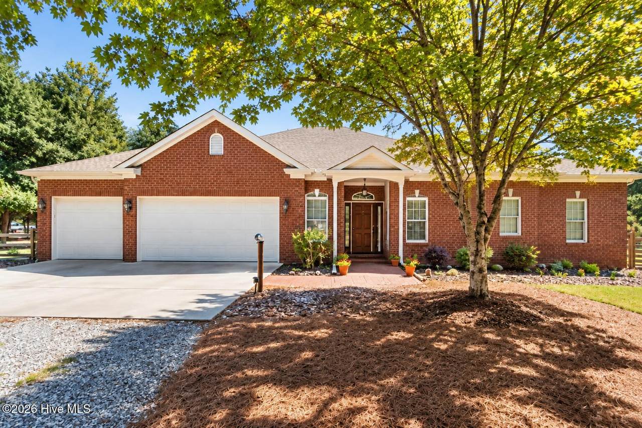594 Rose Ridge Road - Photo 1