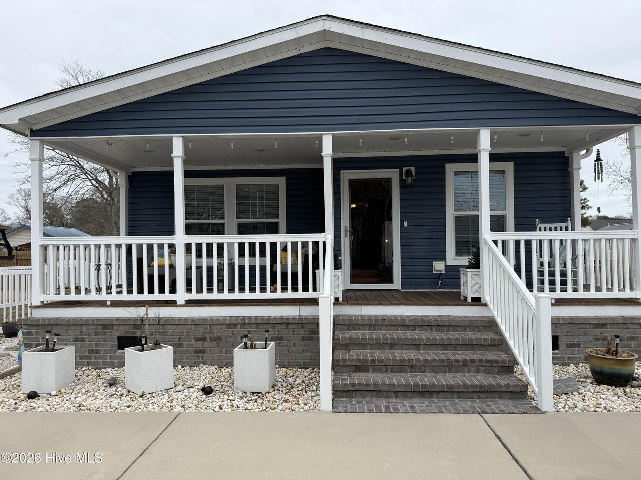 1617 Gate 1 Drive - Photo 1