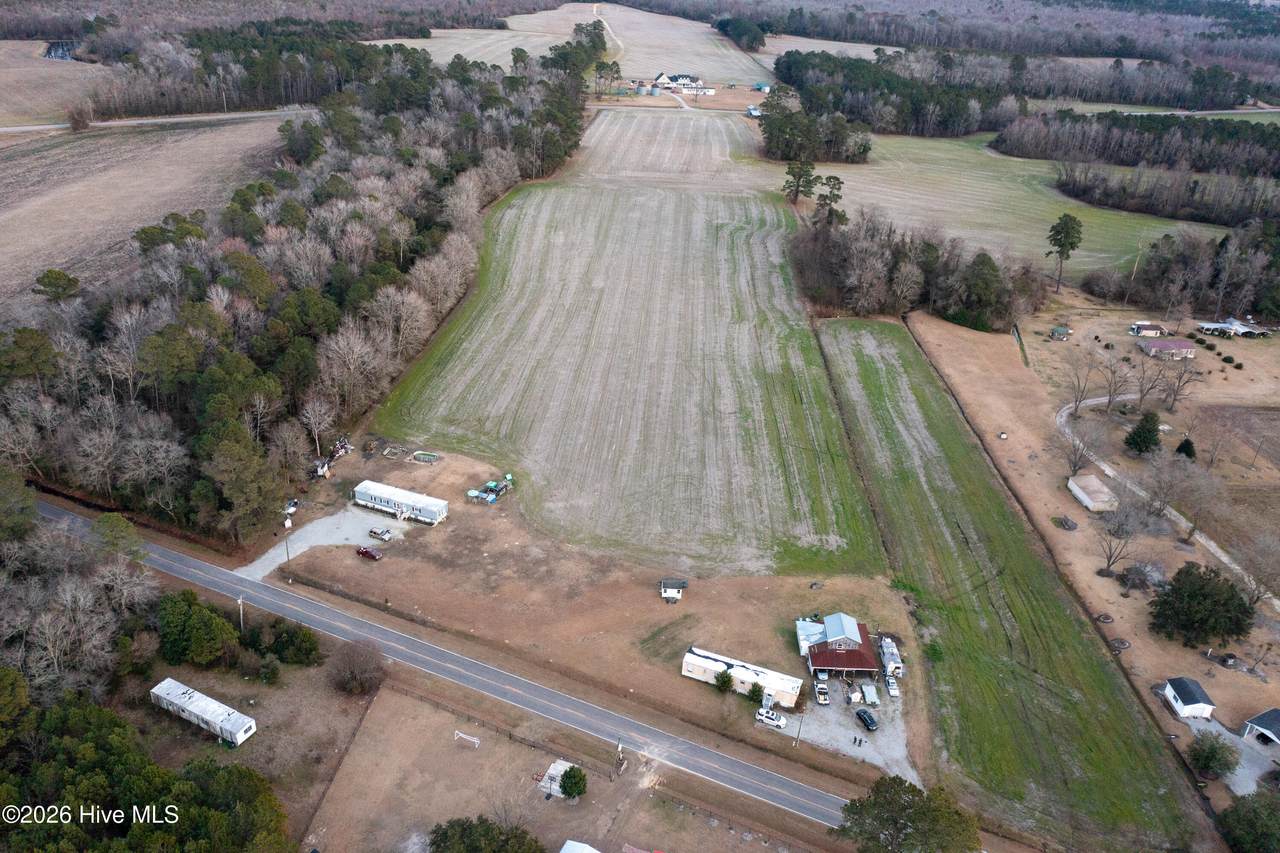 852 Bug Hill Road - Photo 1