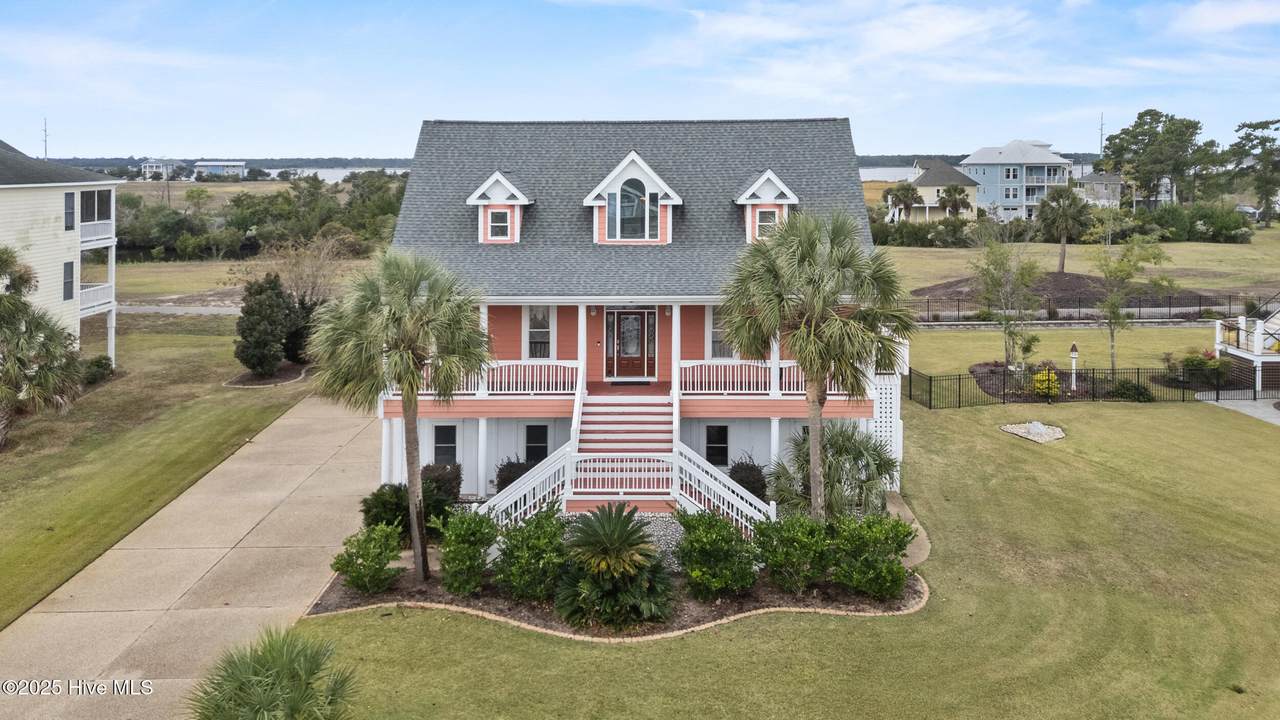 8222 Lakeview Drive - Photo 1