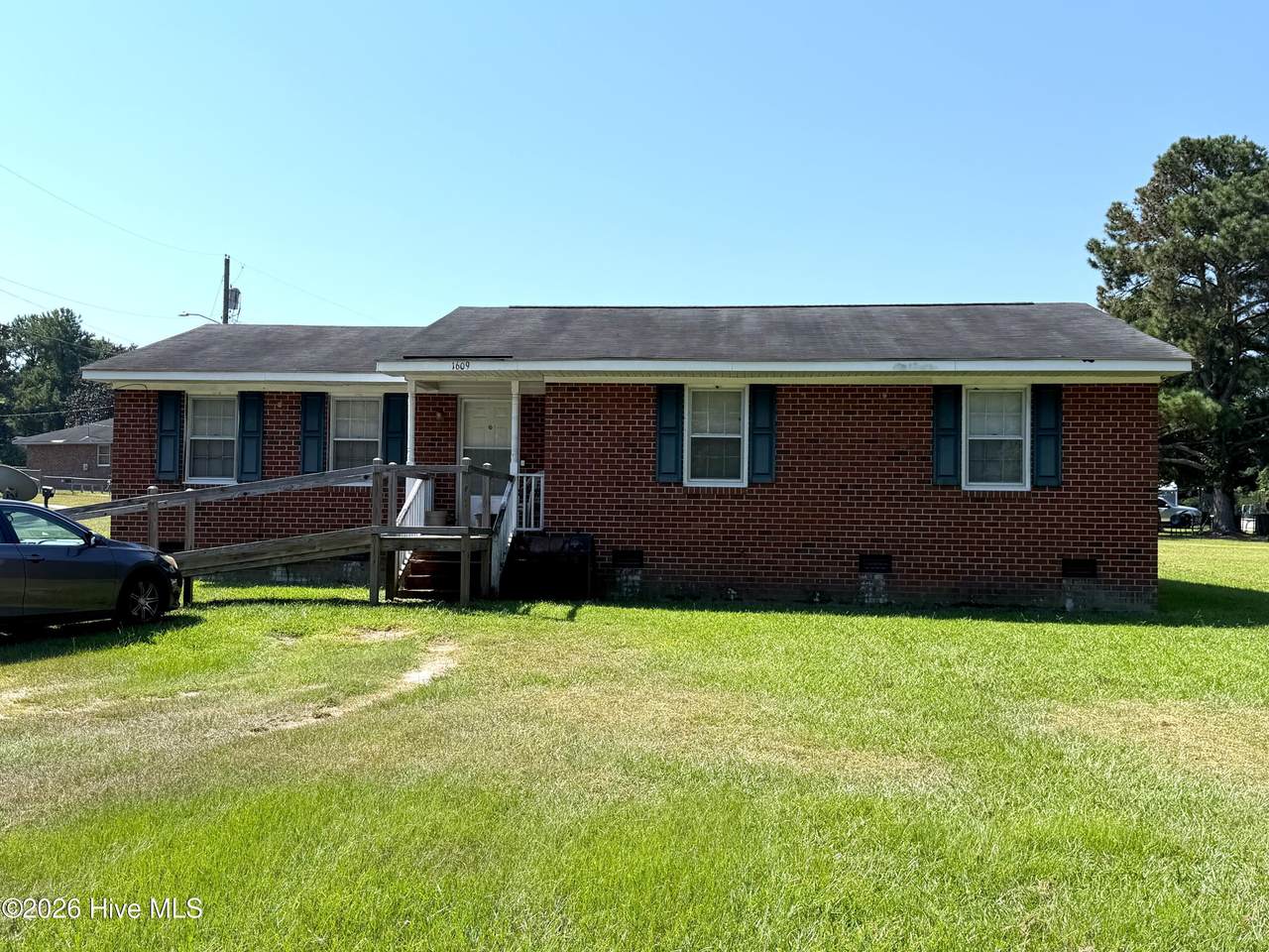 1609 Vernon Road - Photo 1