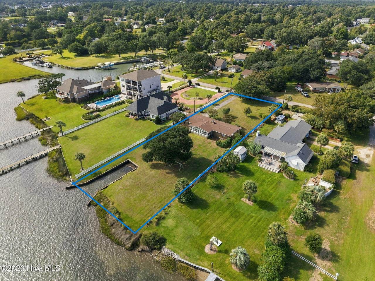 563 Neptune Drive - Photo 1