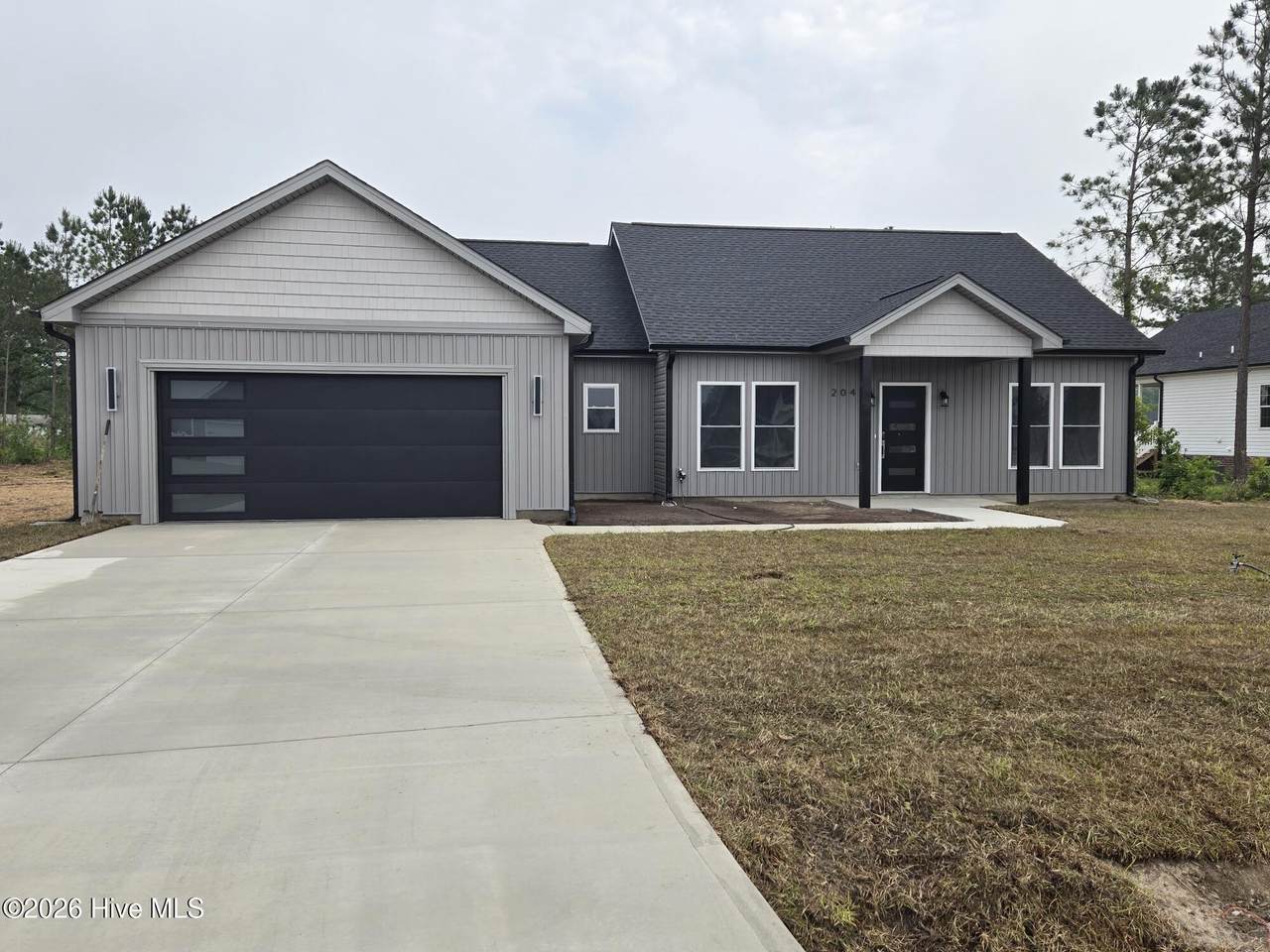 204 Windsor Farm Road - Photo 1