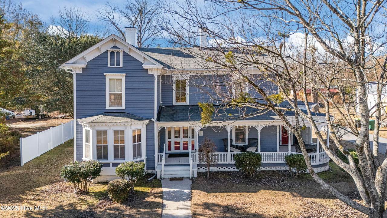 308 Front Street - Photo 1