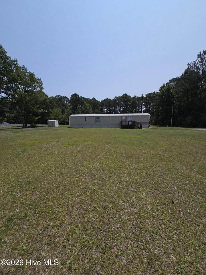 205 Meadow Lane - Photo 1