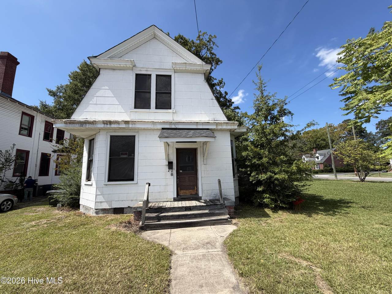 206 Grace Street - Photo 1