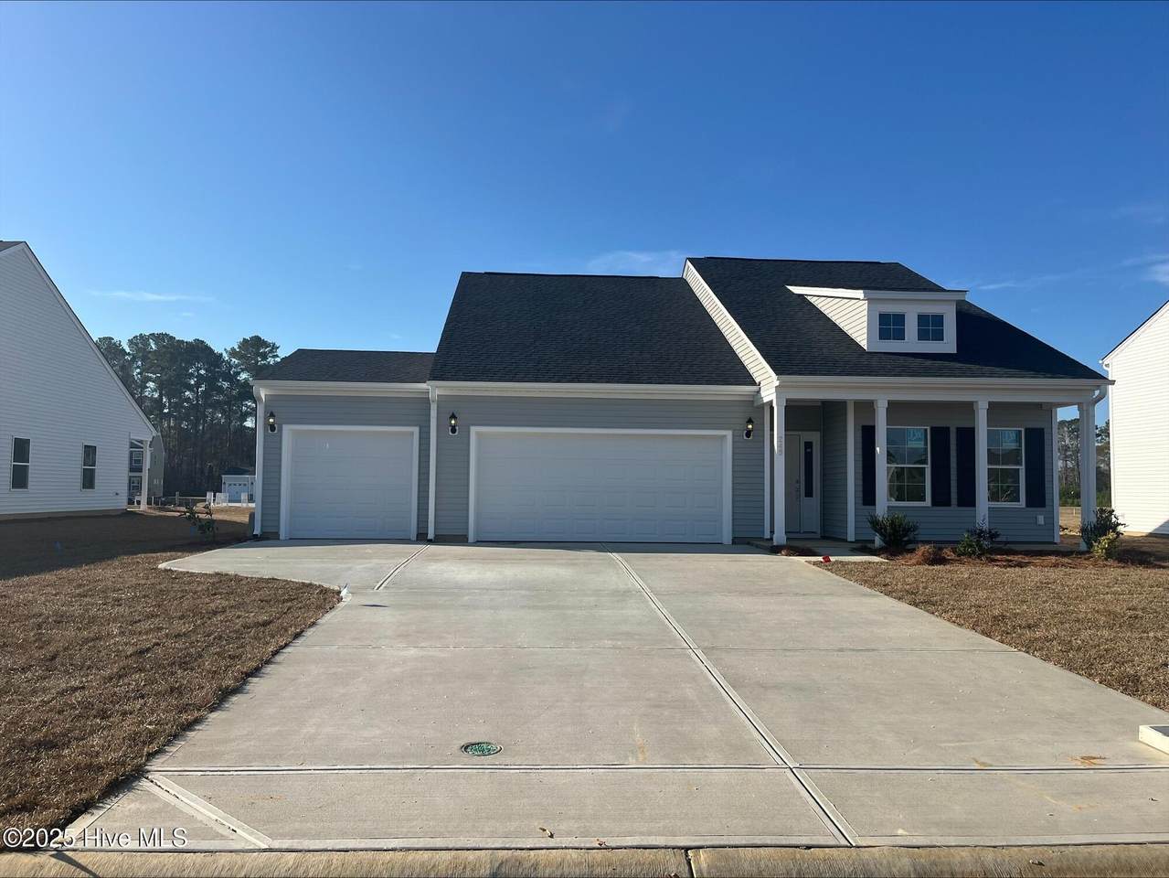 249 Mayflower Drive - Photo 1
