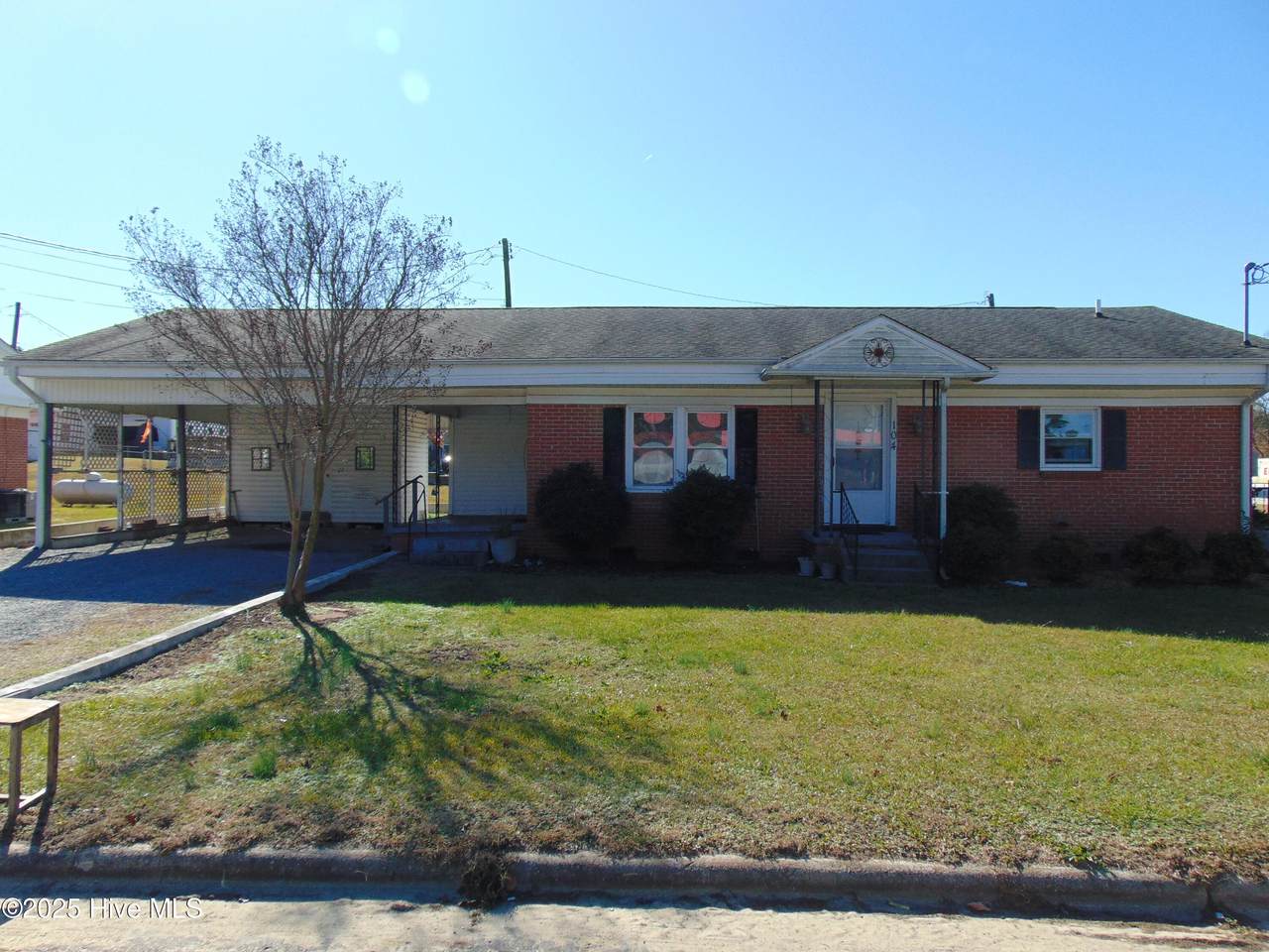 104 Edgecombe Street - Photo 1