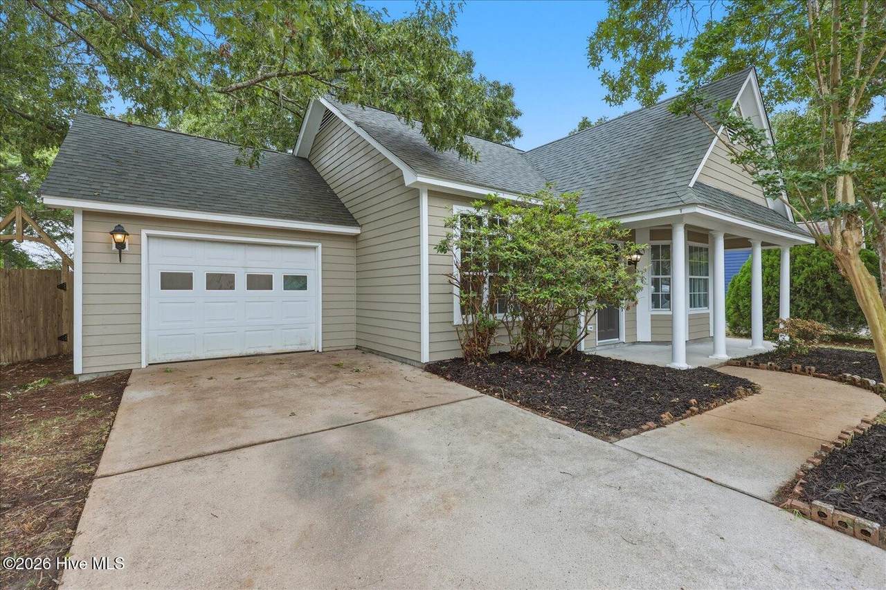 1406 Faulkenberry Road - Photo 1