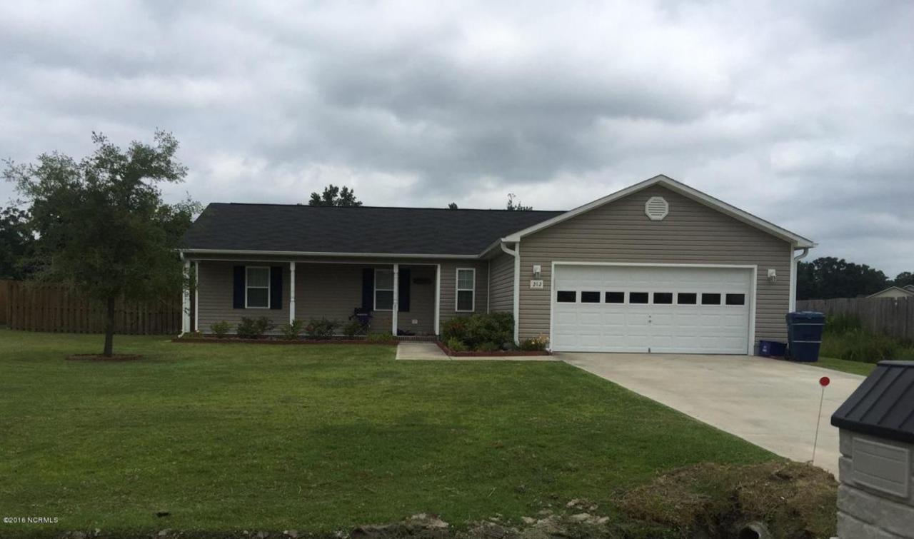 212 Hackney Ridge Lane, Jacksonville, NC 28540 (MLS #80175944) :: Century 21 Sweyer & Associates