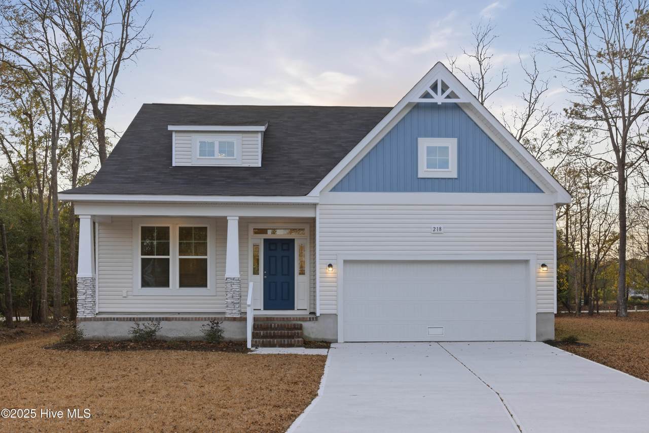 218 Chateau Drive - Photo 1