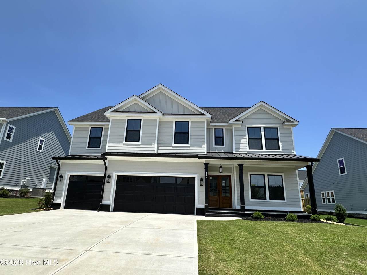 437 Woodlawn Street - Photo 1