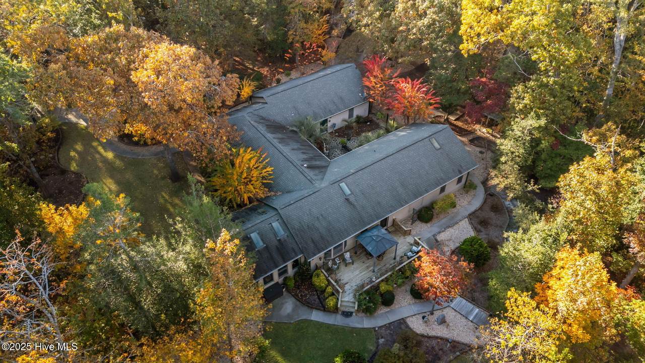 119 White Oak Bluff Road - Photo 1