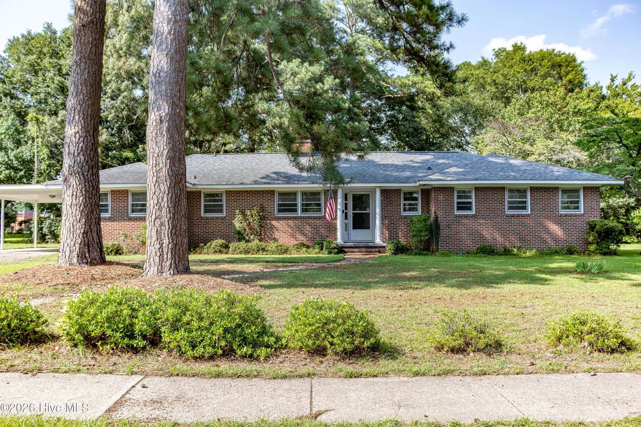 807 Holly Street - Photo 1