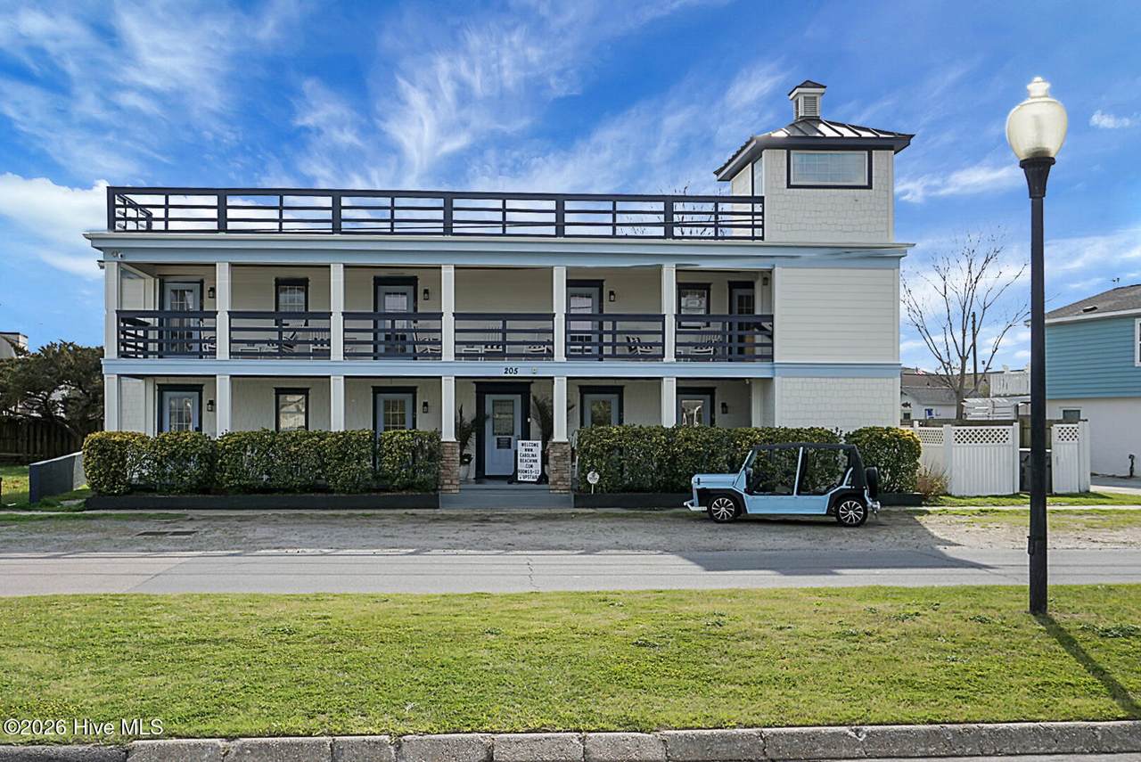 205 Harper Avenue - Photo 1
