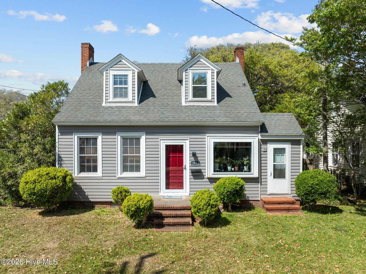 2812 Evans Street - Photo 1
