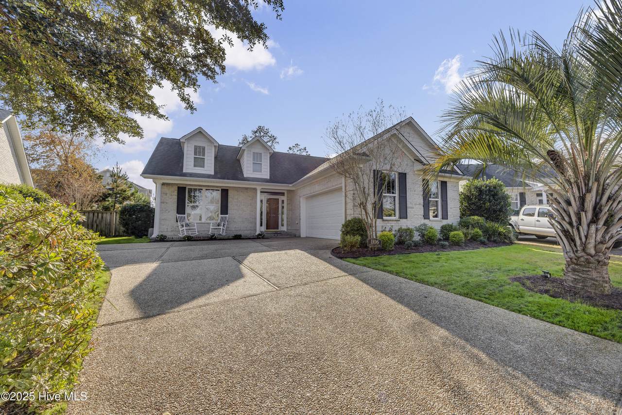 1106 Garden Club Way - Photo 1