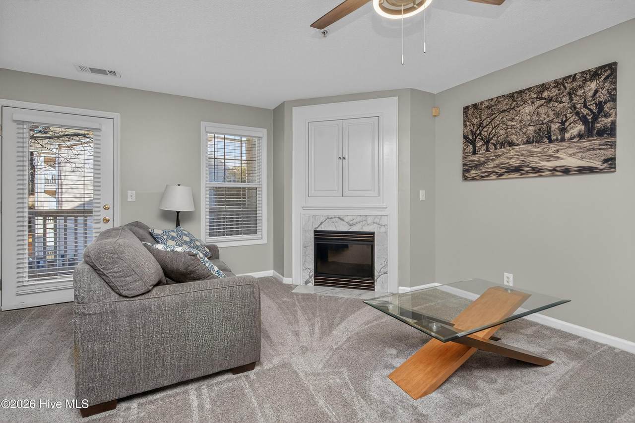 901 Litchfield Way - Photo 1