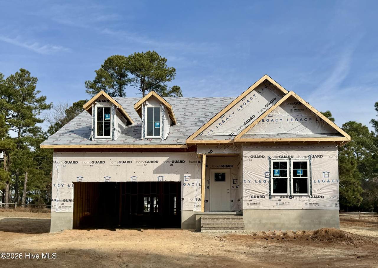 100 Tower Street - Photo 1