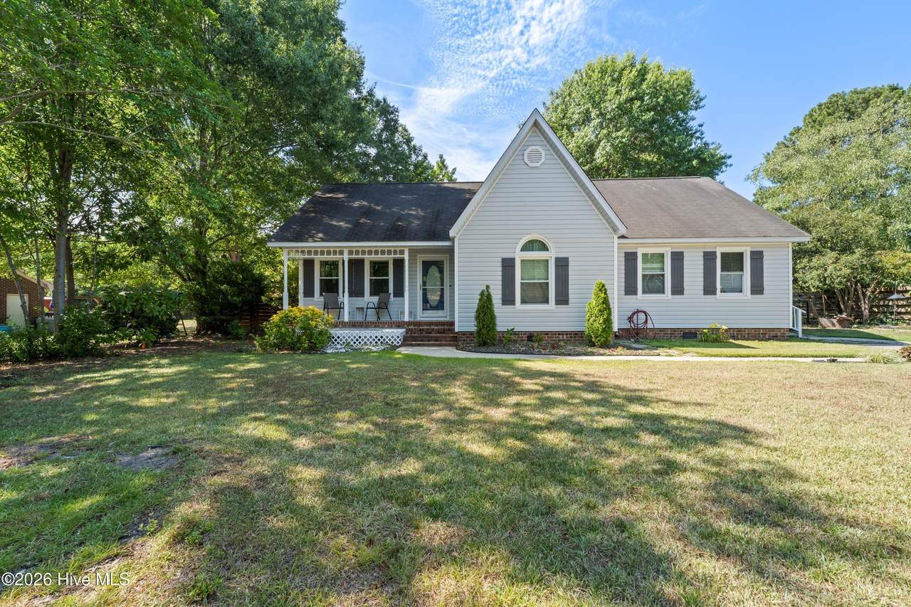 112 Galahad Drive - Photo 1