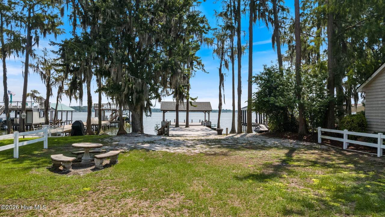 https://bt-photos.global.ssl.fastly.net/ncreg/1280_boomver_2_9fce904de618d37b3d6d3f6377532ecc-2.jpg