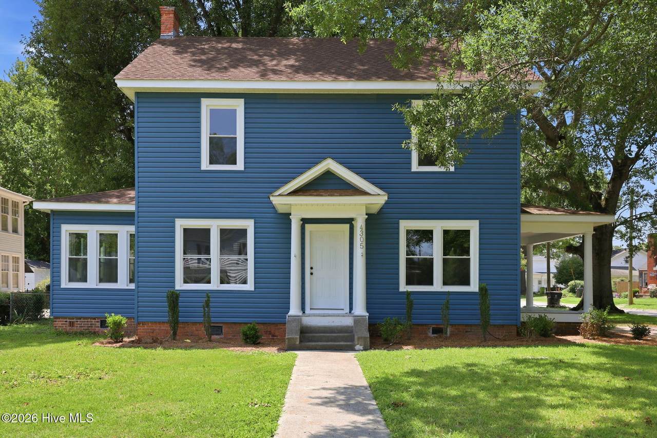 4305 Belcher Street - Photo 1