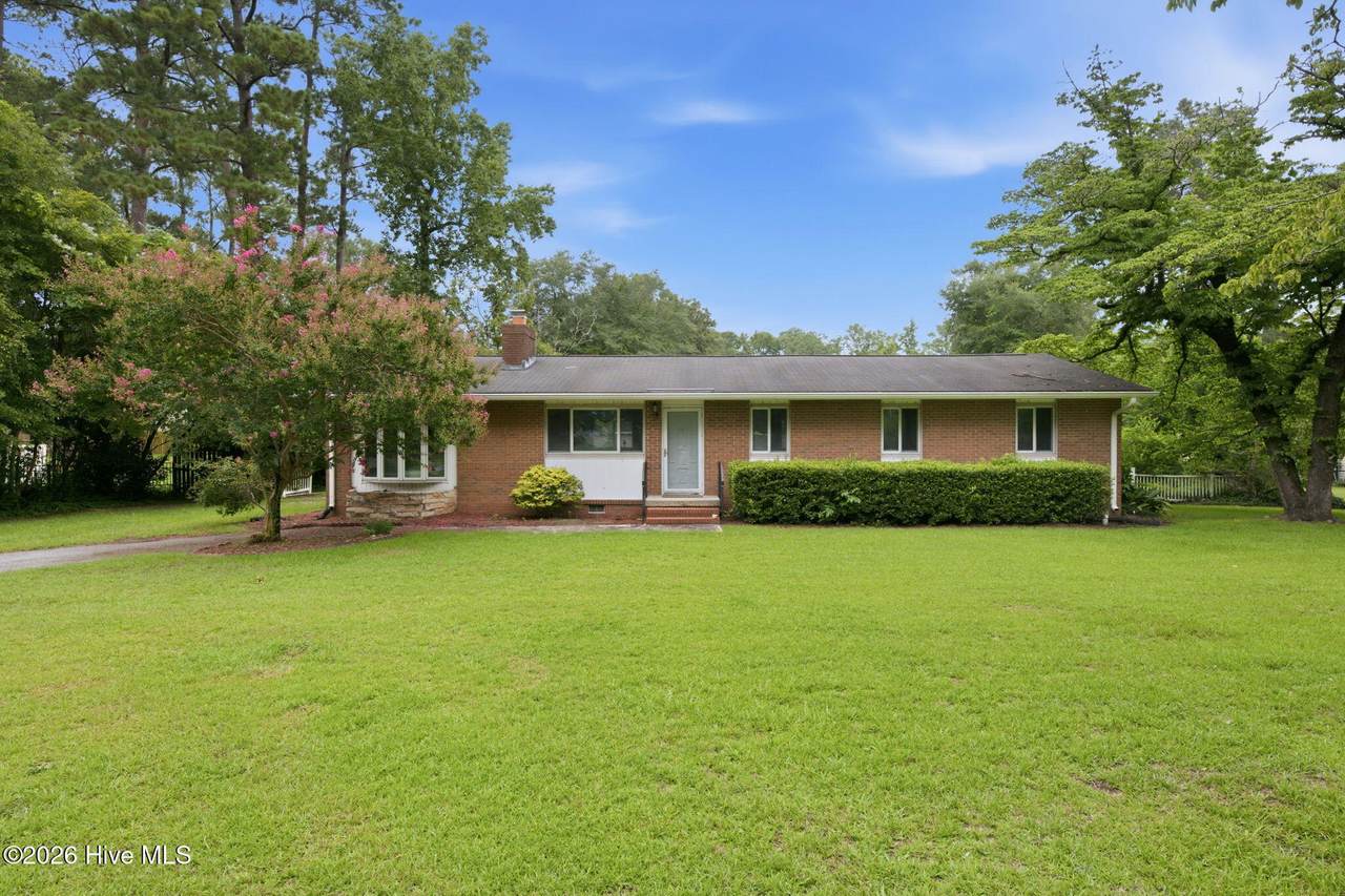 5004 Trent Woods Drive - Photo 1