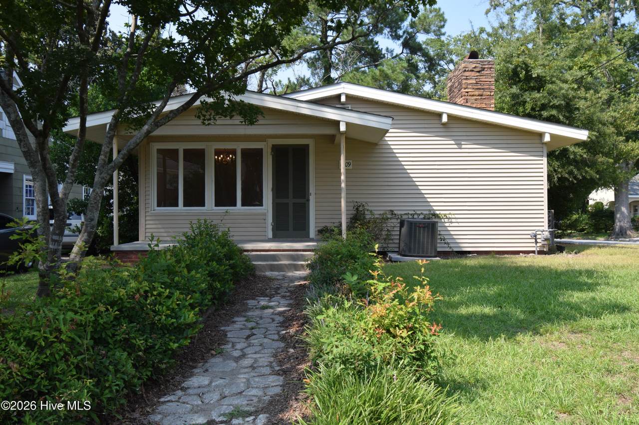1509 4th Street - Photo 1