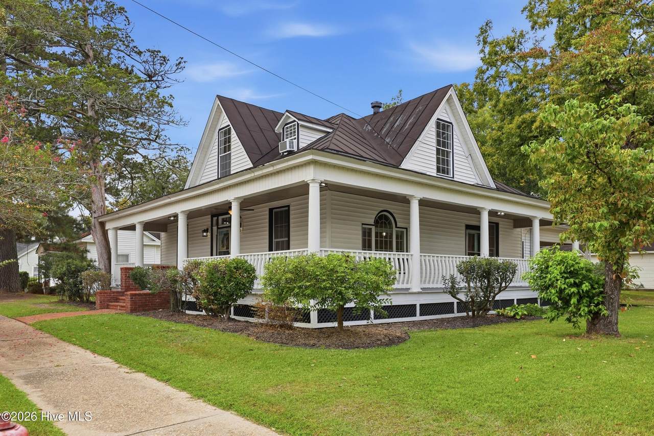 502 Main Street - Photo 1