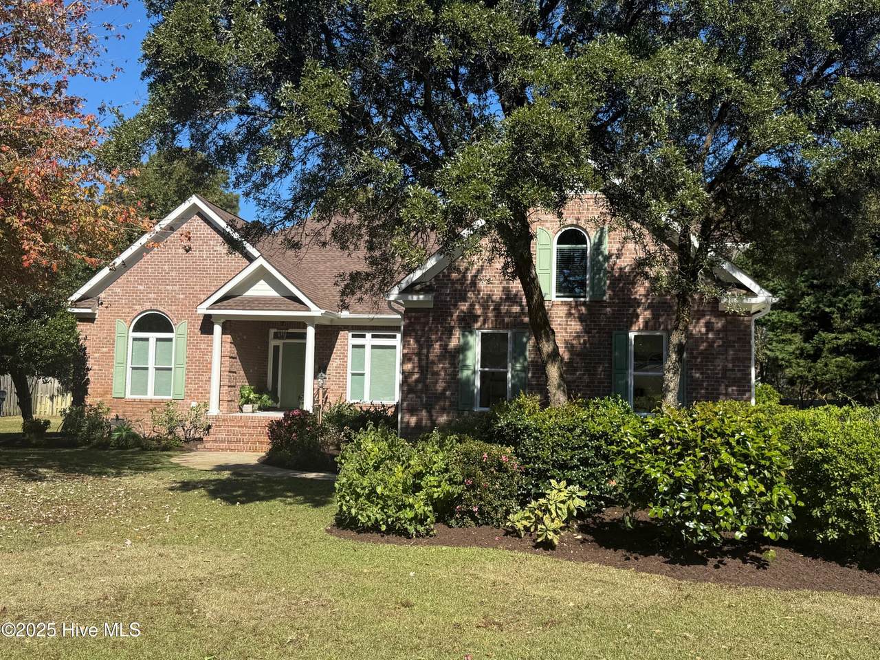 4817 Wedgefield Drive - Photo 1