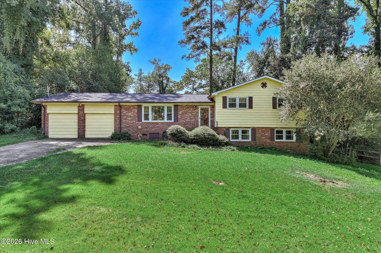 809 Hammond Drive - Photo 1