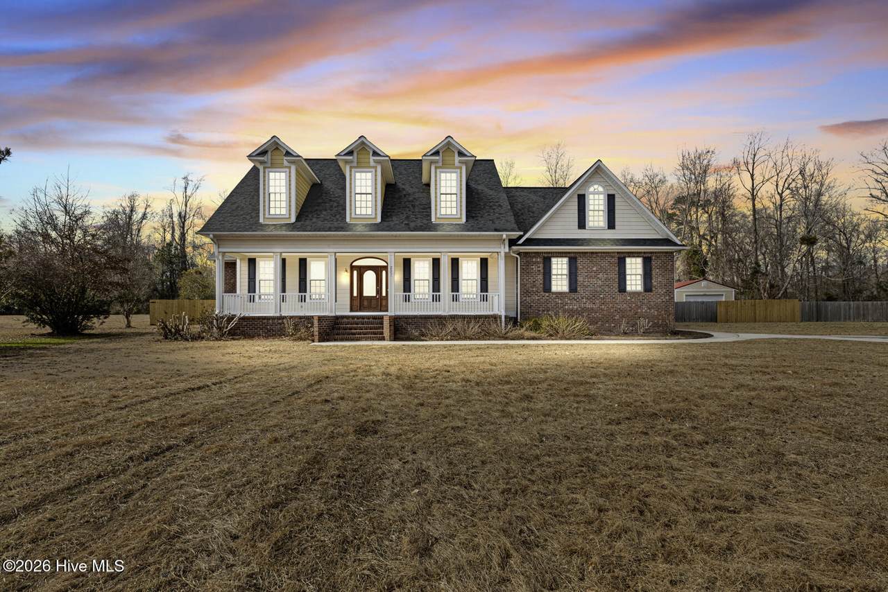 237 Country Squire Lane - Photo 1