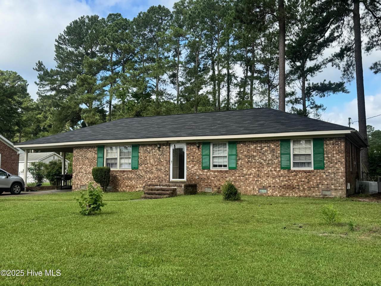 108 Moring Avenue - Photo 1