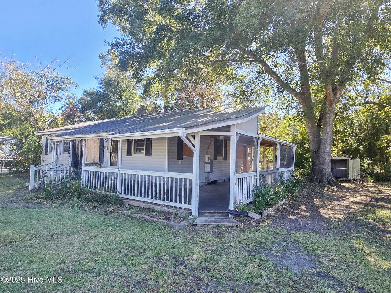 214 James Arthur Avenue - Photo 1